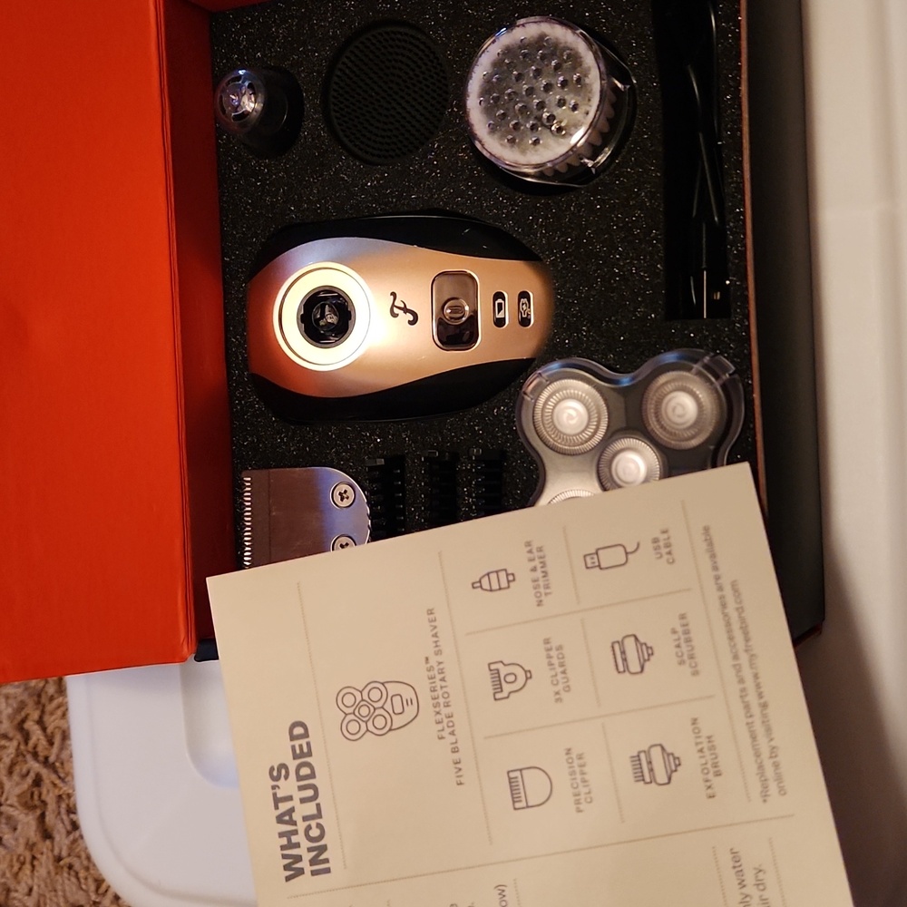 Freebird Flex Series Shaving Kit - Navy Blue NWOT - Picture 3 of 8